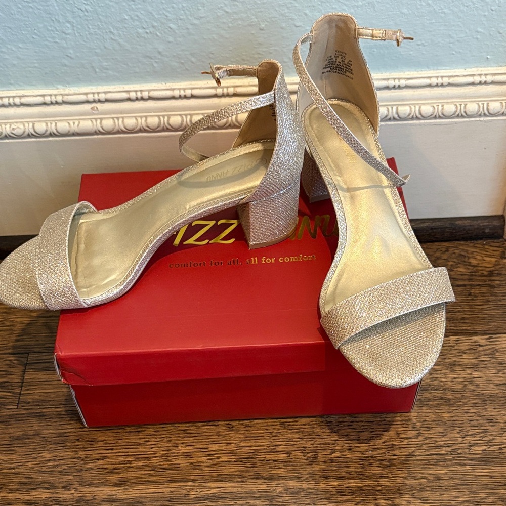Lucky Brand Gold Sparkle Heels